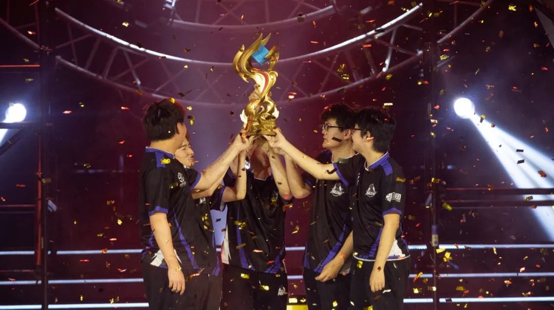 脑力对决：爱思团队在策略棋盘上的时差博弈与智慧较量