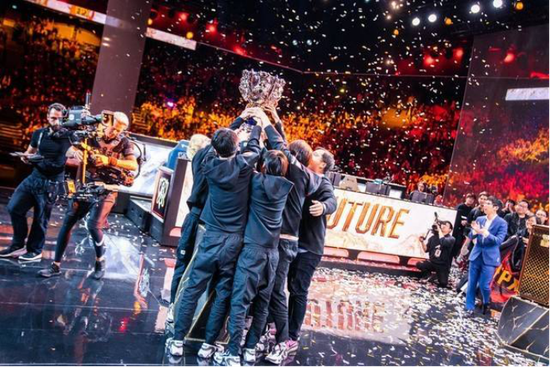 KT战队中野组合深度解析：Kanavi打野节奏与英雄池如何主导战局